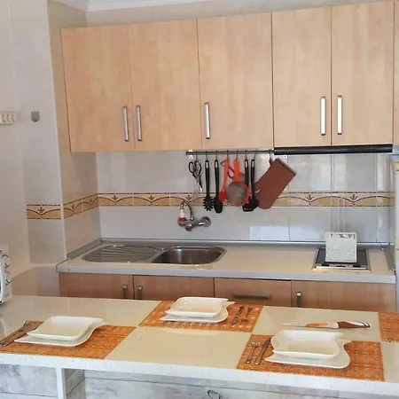 Apartment Aircon Pool View Nr Yumbo *